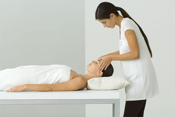 按摩仪品牌怎么做营销策划：行业案例分析